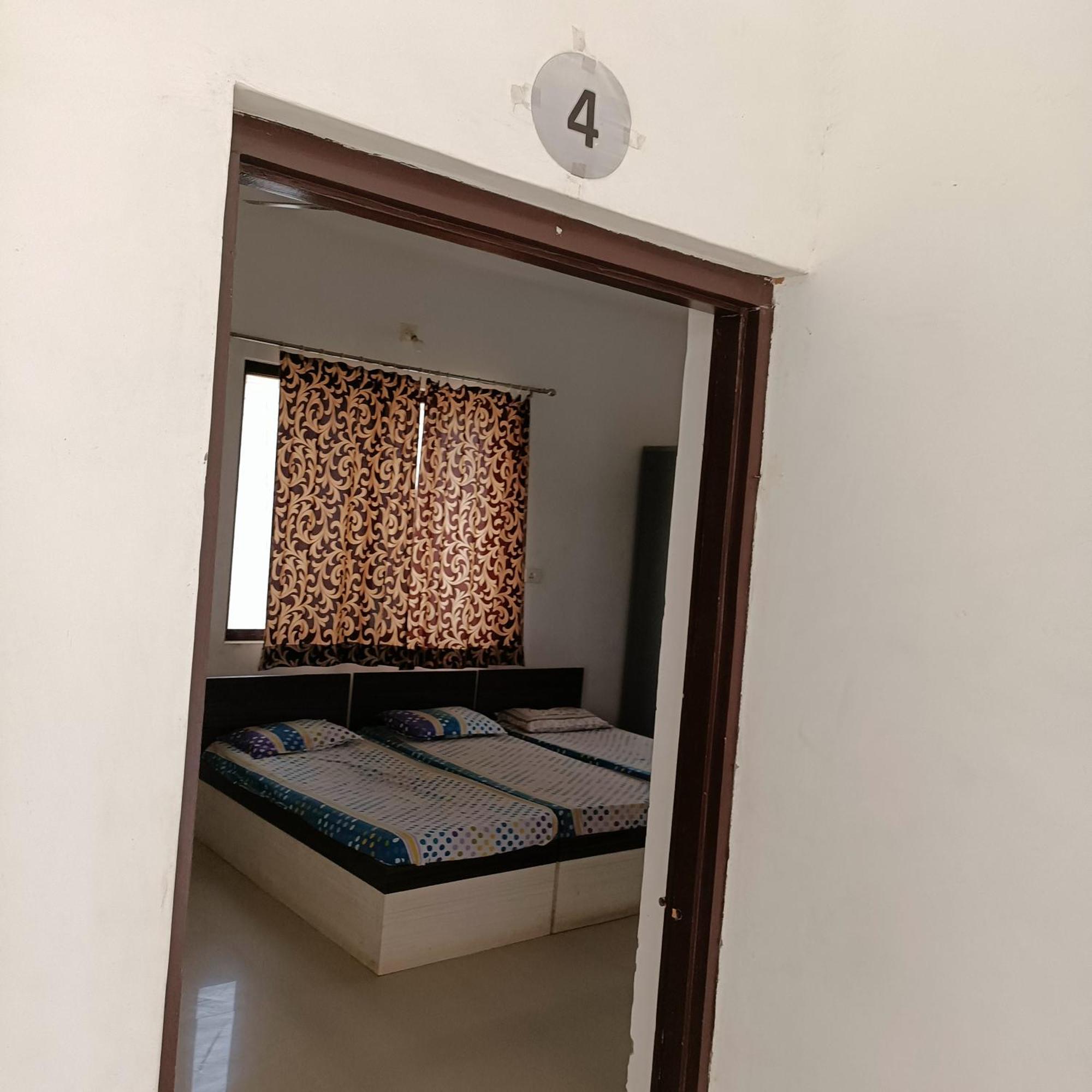 The Comfort Zone Hotel Ουνταϊπούρ Εξωτερικό φωτογραφία